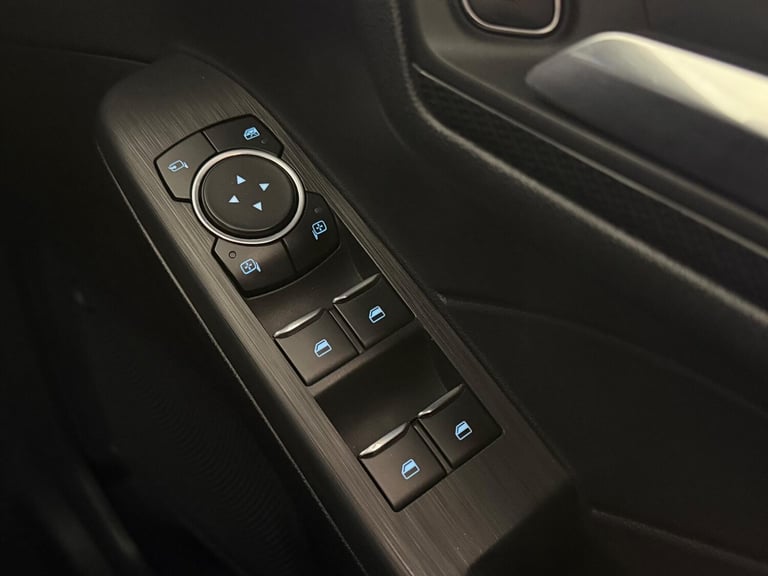 2022 Ford Kuga 2.5 EcoBoost Duratec 14.4kWh ST-Line X CVT Euro 6 (s/s) 5dr HATCHBACK Petrol/Elect...