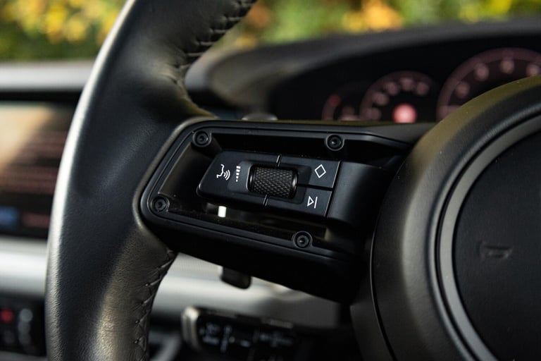 2023 Porsche Cayenne 3.0 V6 E-Hybrid 25.9kWh TiptronicS 4WD Euro 6 (s/s) 5dr ESTATE Petrol/Electr...