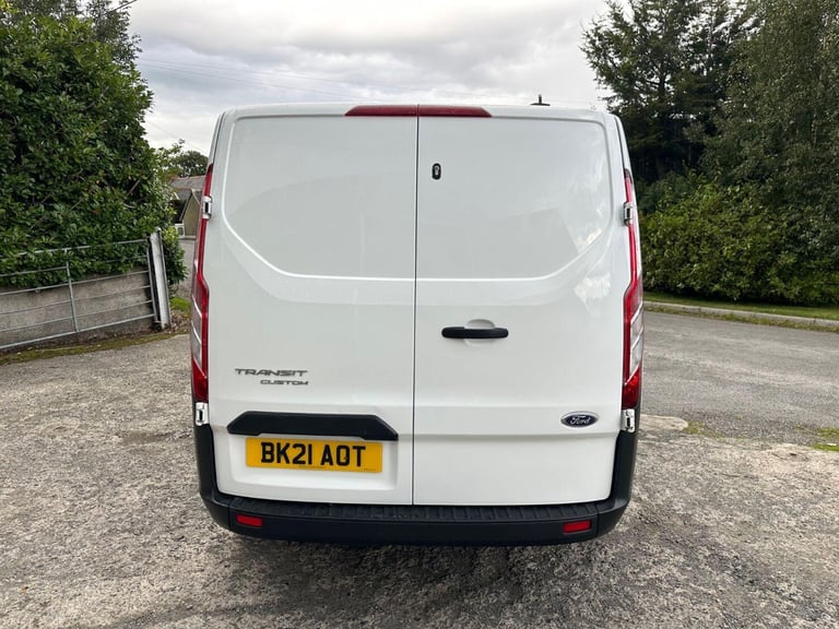 FORD TRANSIT CUSTOM 2.0 Transit Custom Leader Van 320 L2 2.0L EcoBlue 130PS FWD