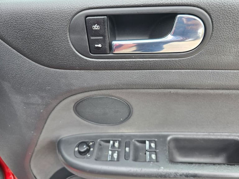 2006 55 VOLKSWAGEN GOLF PLUS 2.0 TDI PD GT HATCHBACK 5DR DIESEL MANUAL (159 G/KM - Image 17