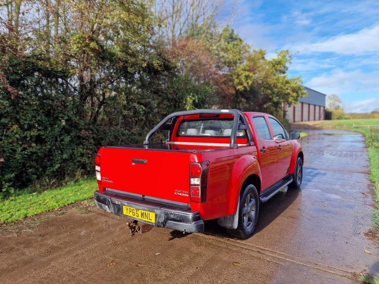2016 Isuzu D-Max Red LWB 5 Seat Double Cab  Drives Perfect  12mth MOT  Clean