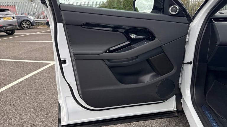 2025 Land Rover Range Rover Evoque 2.0 D165 Dynamic SE 5dr Auto Diesel Hatchback Hatchback Diesel...