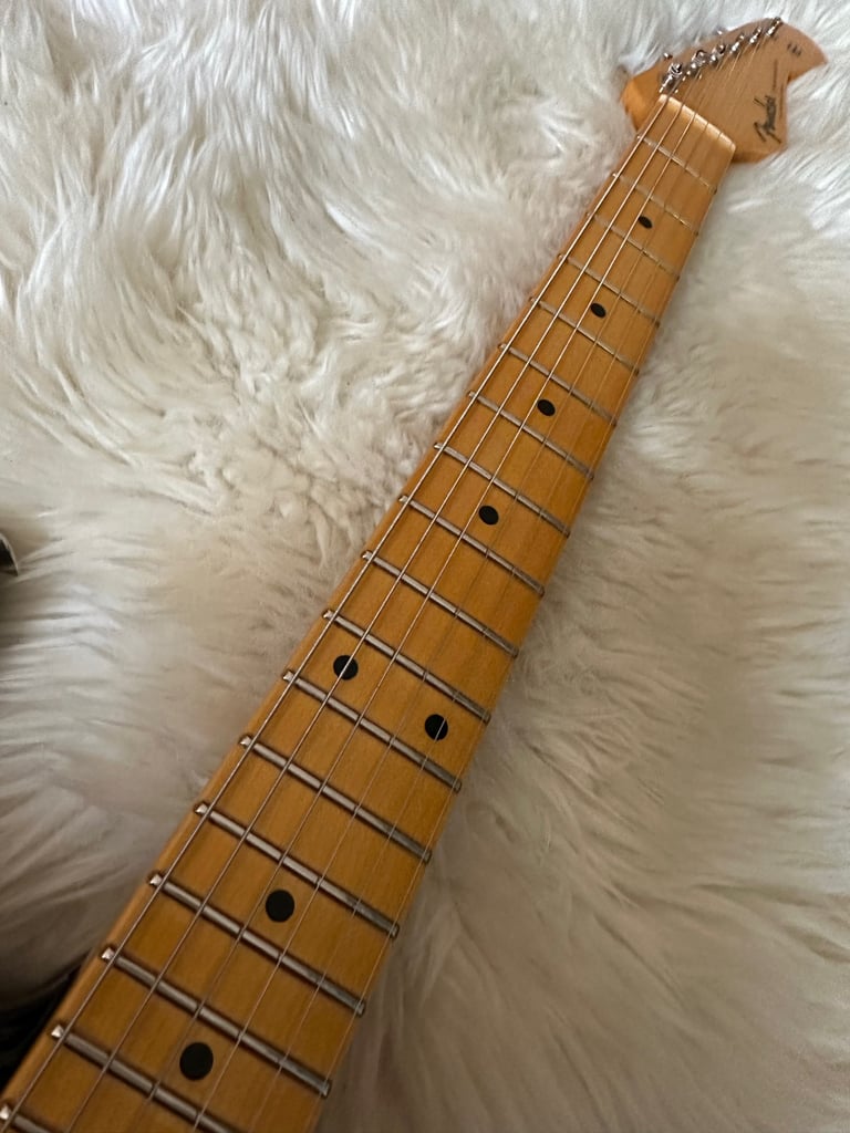 Fender Stratocaster Thinline - Eric Johnson US Artist Series - Mint!