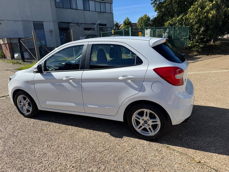 2017 Ford Ka+ 1.2 Ti-VCT Zetec Euro 6 5dr HATCHBACK Petrol Manual