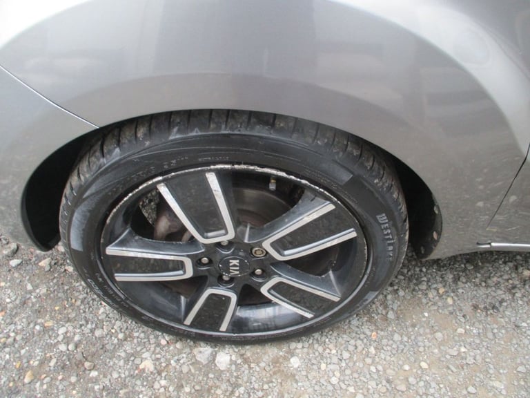 2013 Kia Soul 1.6 CRDi Quantum SUV 5dr Diesel Manual Euro 5 (126 bhp) HATCHBACK Diesel Manual