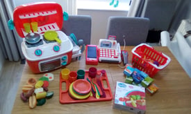 Toy cooking/shopping play bundle 