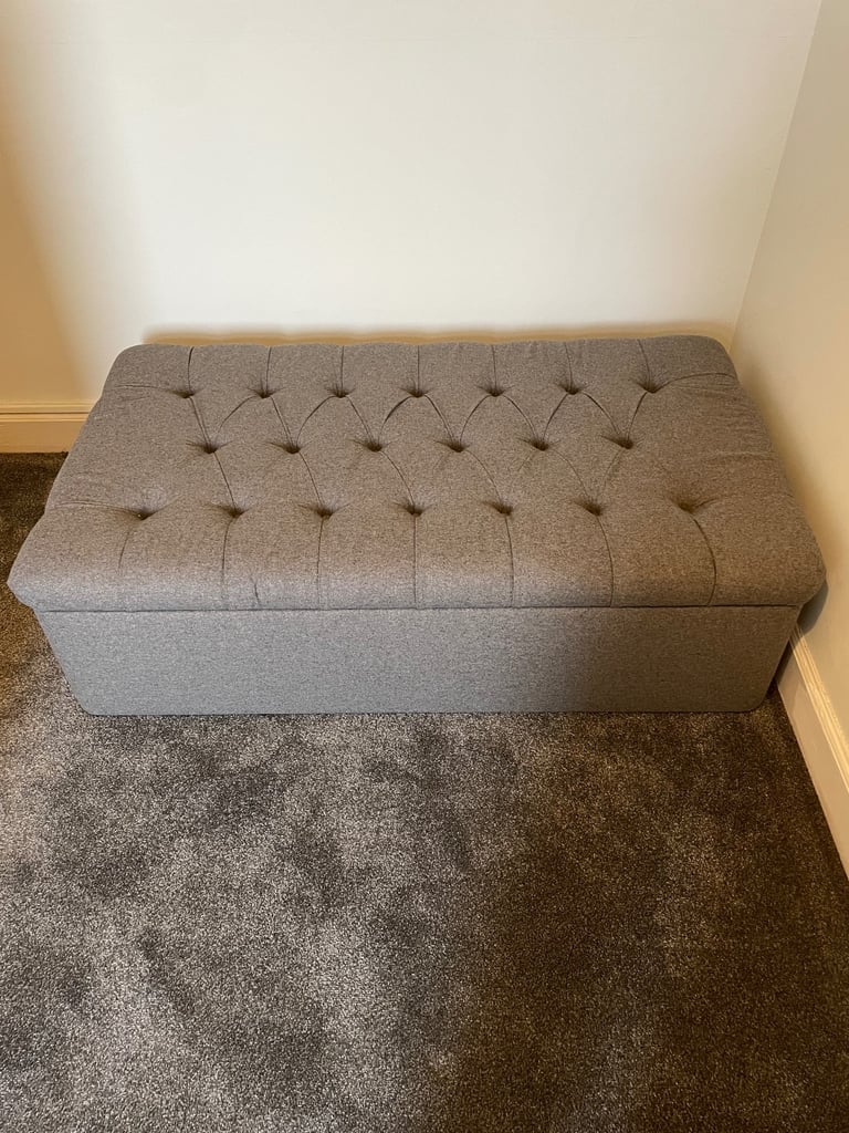 image for Loaf bed in a button pull out sofa bed