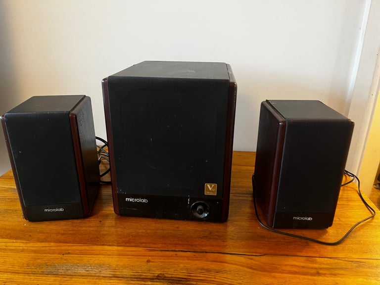 Microlab Multimedia Speakers Wooden V12 Walnut Finish Speaker Set