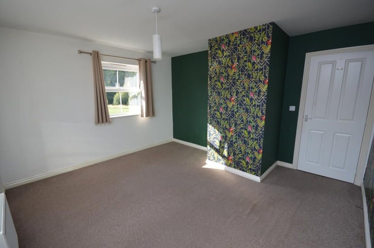 4 Bed room house available to rent in Corby, Little stanion area
