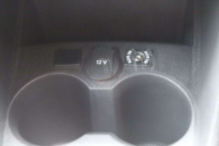 VOLKSWAGEN POLO 1.4 SE 2010