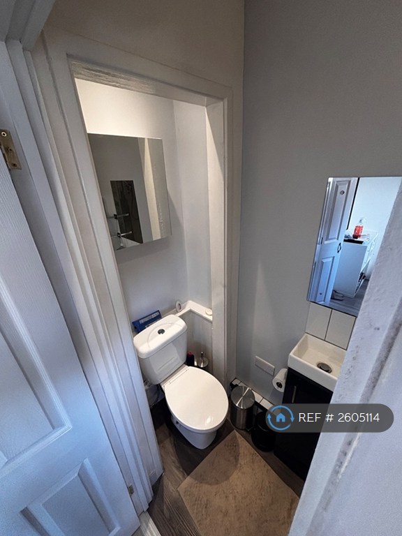 1 bedroom in Lower Cippenham Lane, Slough, SL1 (#2605114)