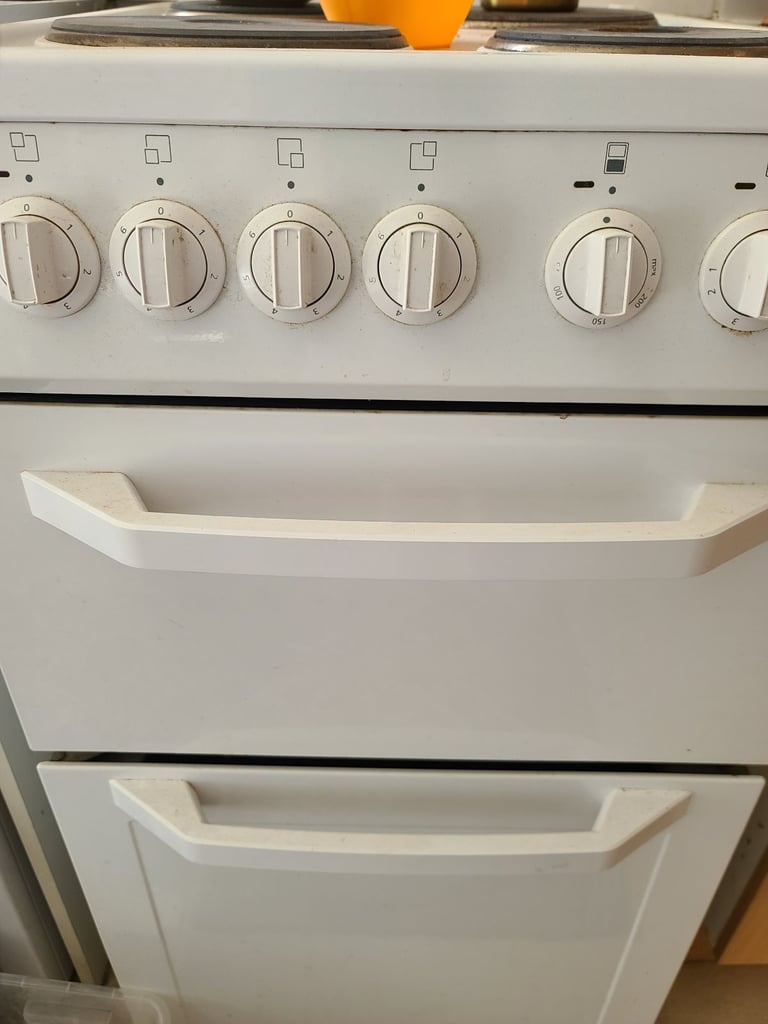 Free cooker, knackered grill, collect for scrap