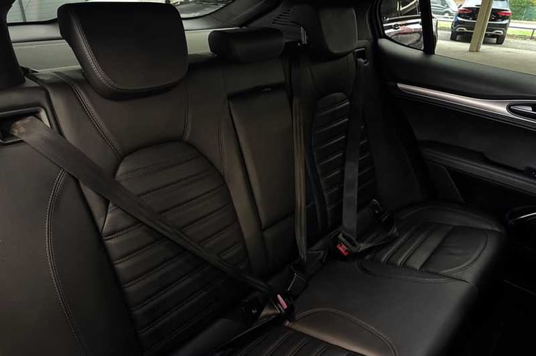 2022 Alfa Romeo Stelvio 2.0 Turbo 280 Veloce 5dr Auto ESTATE PETROL Automatic