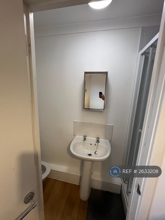 1 bedroom in Barnwood Road, Gloucester, GL2 (#2633208)