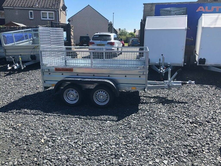 image for BRAND NEW 8,2ft x 4,3ft TWIN AXLE MASTER TRAILER WITH 40 CM MESH AND RAMP 1300KG BRAKED