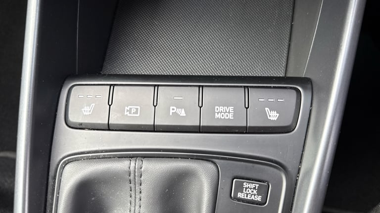 2024 Hyundai BAYON 1.0 TGDi Premium 5dr DCT Petrol Hatchback Hatchback Petrol Automatic