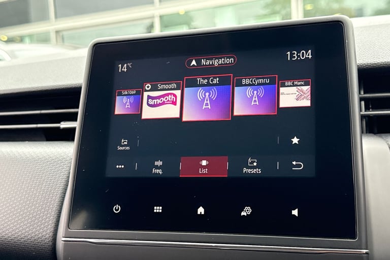 2020 Renault Clio 1.0 TCe Iconic Euro 6 (s/s) 5dr Hatchback PETROL Manual