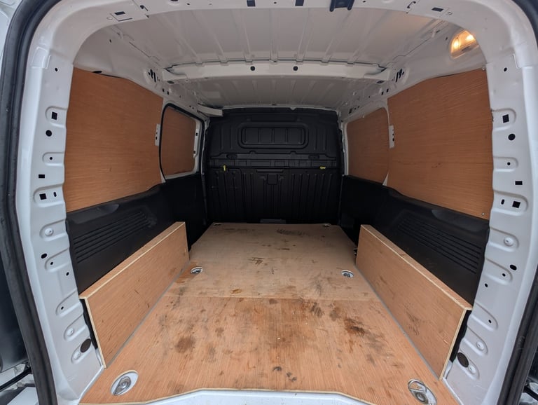 VAUXHALL COMBO 1.5 Turbo D 2300 Pro *high Spec Van* 2023