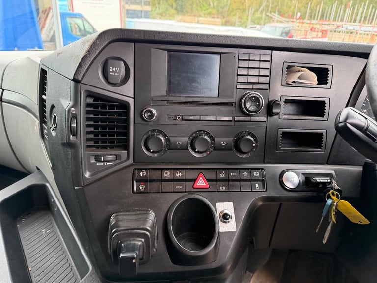 Mercedes-Benz ANTOS [Phone number removed]ton Curtian side truck 6x2 