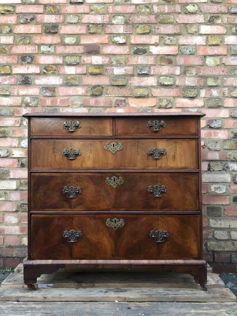 image for Antique 18th century Queen Ann Walnut chest of drawers 