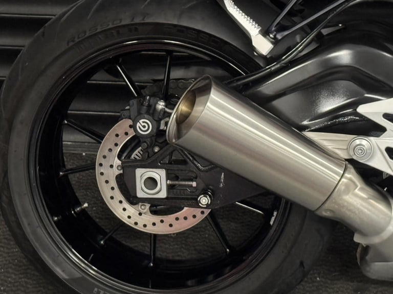 BMW S1000R SPORT  Only 7130 Miles BMW Servicing