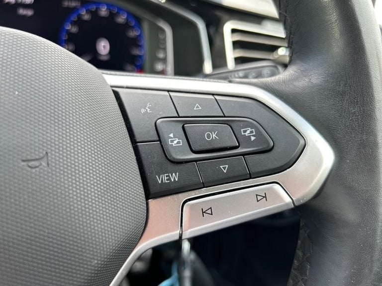 2022 Volkswagen Polo MK6 Facelift (2021) 1.0 TSI 95PS R-Line MANUAL Hatchback Petrol Manual