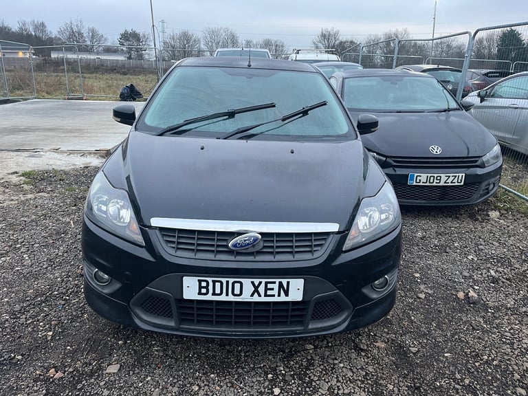 Ford focus mk2.5 2 door 2010 black BREAKING FOR PARTS 
