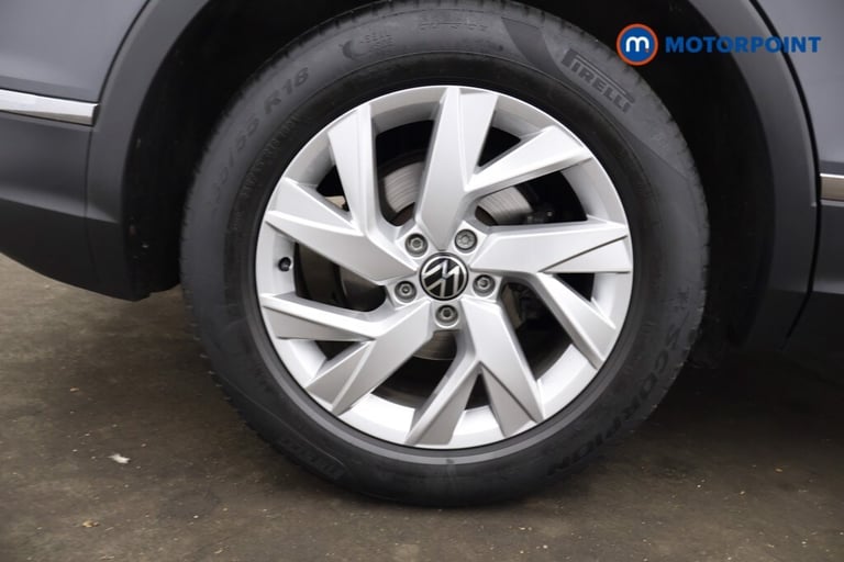2022 Volkswagen Tiguan 1.5 TSI 150 Life 5dr DSG SUV Petrol Automatic