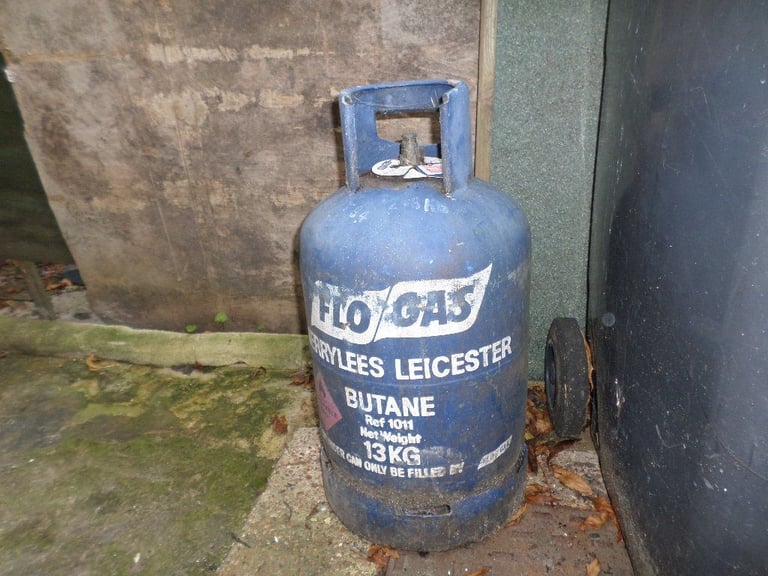 image for EMPTY FLO BUTANE GAS BOTTLE