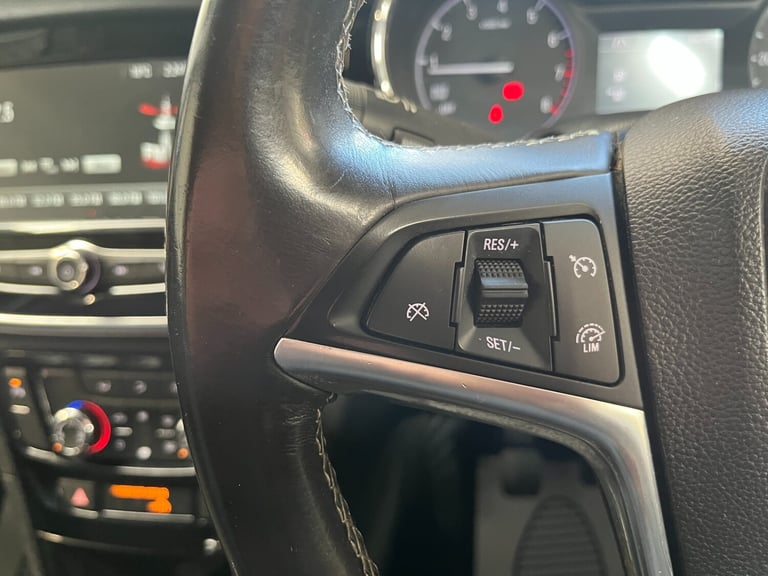 2016 Vauxhall Mokka X 1.6i Active 5dr HATCHBACK Petrol Manual