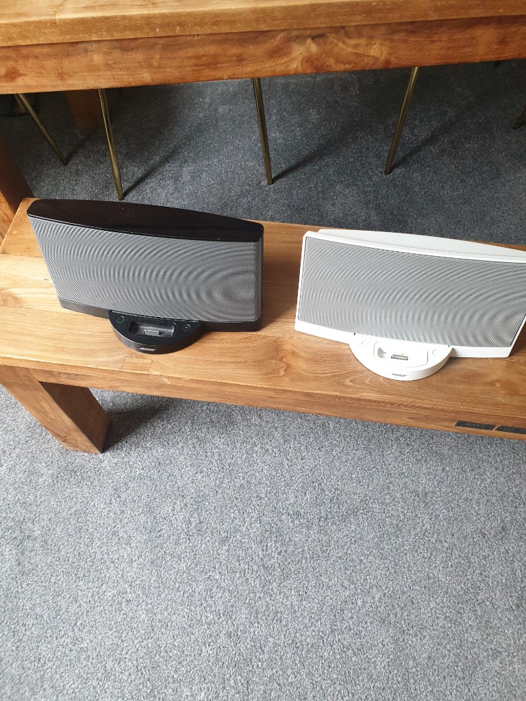 FAULTY Bose SoundDock Series 2 and serie 1 they are not working SOLD A