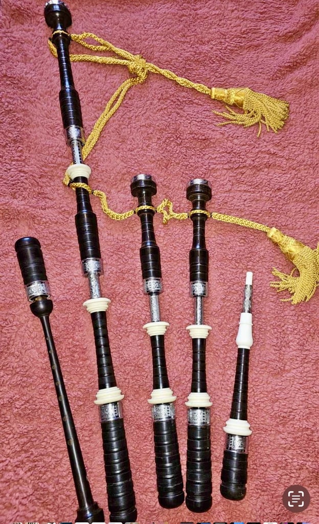 image for 🪈 Stunning Set of Sinclair Bagpipes 🪈