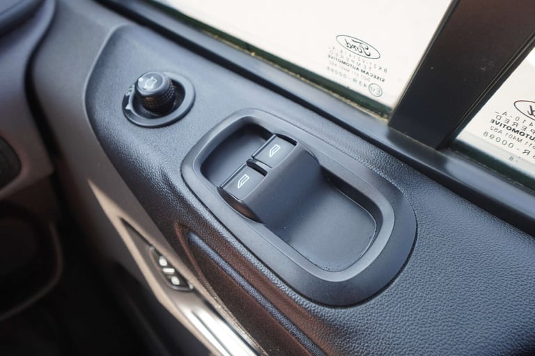 2020 Ford Transit Custom 2.0 Transit Custom 320 Trend EcoBlue + LWB + Twin Slider + High Spec Pan...