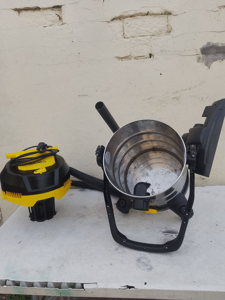 🛑 FREE DELIVERY 'STAINLESS STEEL'  WET&DRY CYLINDER VACUUM CLEANER 