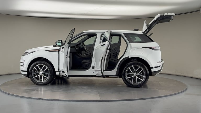 2025 Land Rover Range Rover Evoque 1.5 P270e 12.17kWh Dynamic SE SUV 5dr Petrol Plug-in Hybrid Au...