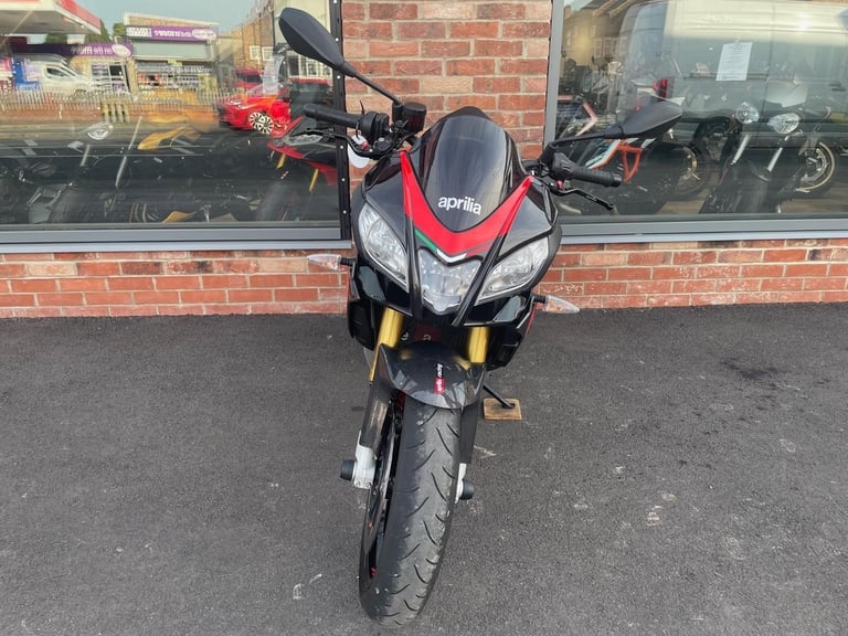 Aprilia Tuono rr 1100