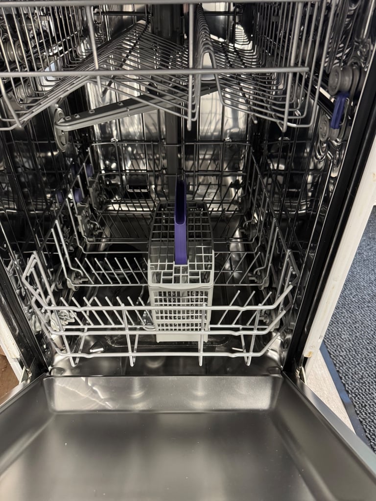 White Dishwasher Beko model number DL1043W