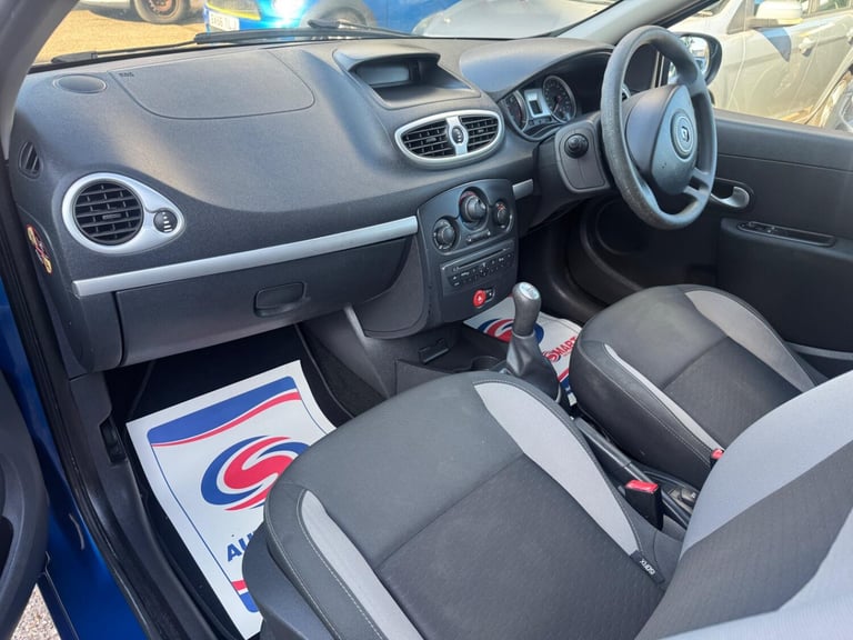RENAULT CLIO 1.2 I-Music 2010