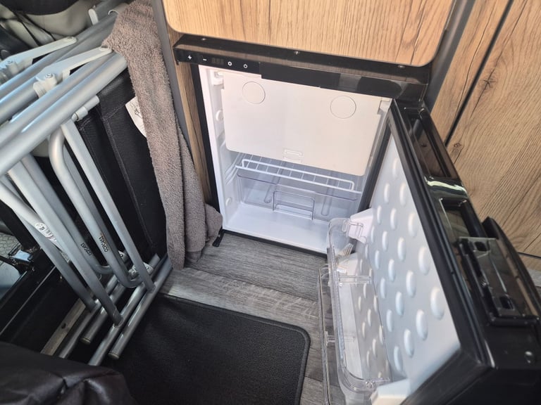 Renault, TRAFIC, camper Van, 2011, Manual, 1996 (cc)