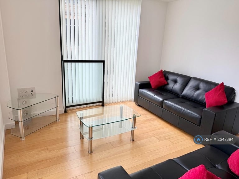 2 bedroom flat in The Old Market, Rotherham, S60 (2 bed) (#2647394)