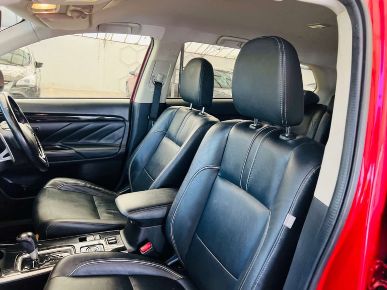 2018 Mitsubishi Outlander 2.3 Outlander DI-D 4 Auto 4WD 5dr SUV Diesel Automatic