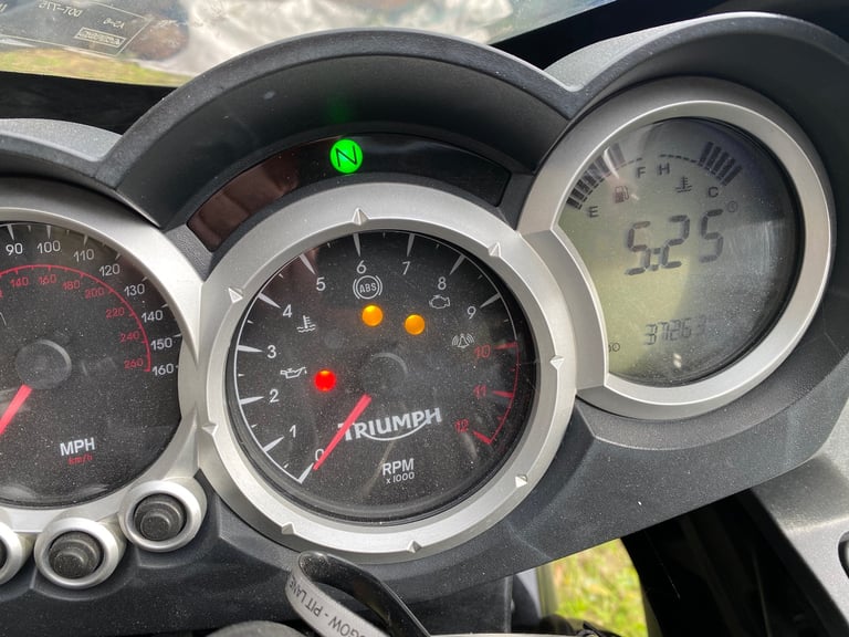 Triumph, SPRINT, GT SE 2014, 1050 (cc)