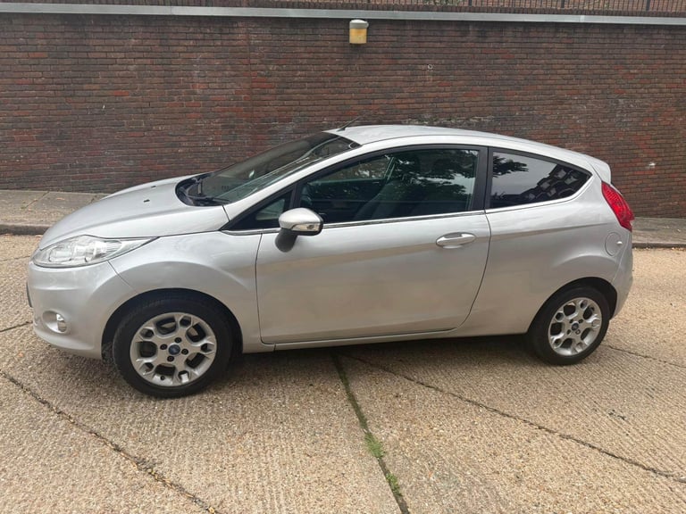 Ford, FIESTA, Hatchback, 2012, Manual, 1242 (cc), 3 doors