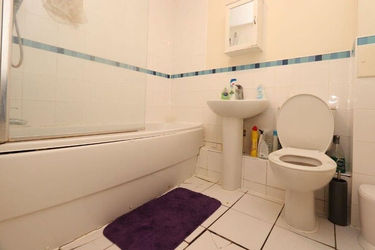 Double Room Available 0 Deposit Available