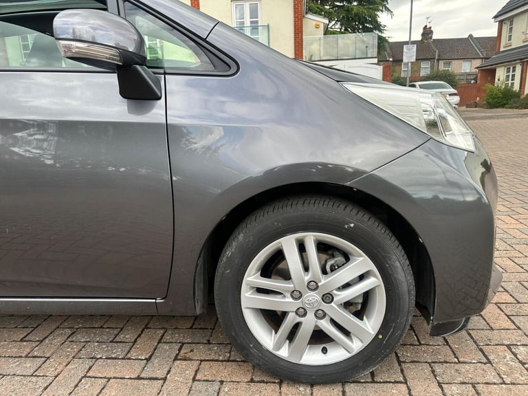 2011 Toyota Verso 1.33 Dual VVT-i T Spirit Euro 5 5dr MPV Petrol Manual