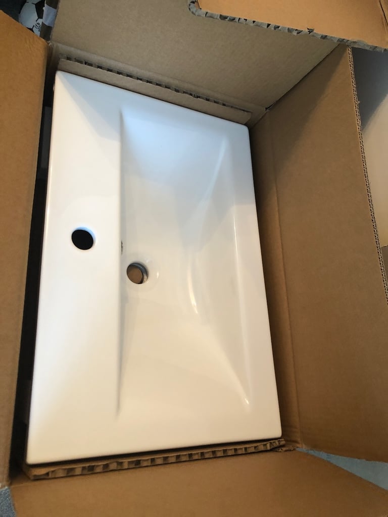 Bathroom sink 610 x 395 x 185