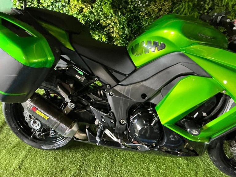Kawasaki ZX1000sx free delivery 