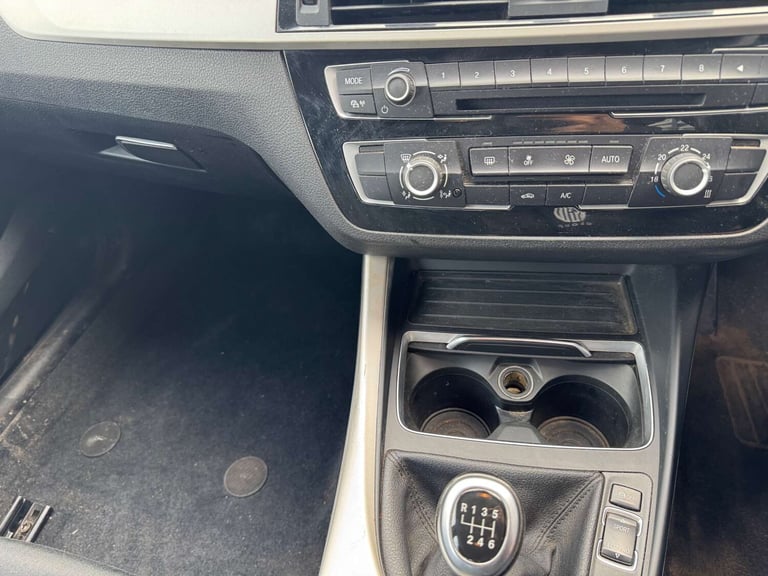 2019 BMW 1 Series 116d SE Business 5dr [Nav/Servotronic] HATCHBACK DIESEL Manual