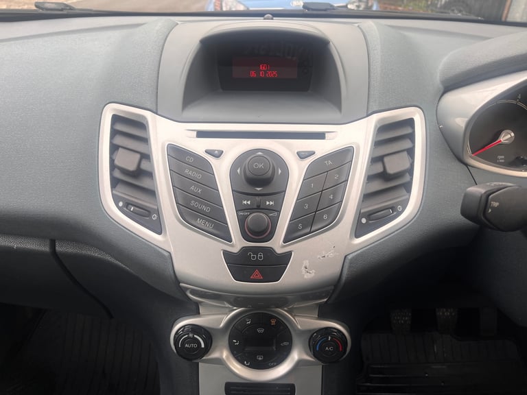 Ford, FIESTA, Hatchback, 2009, Manual, 1388 (cc), 5 doors