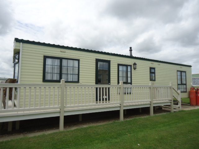 Caravan to rent/hire Ingoldmells - Lovely family caravan 